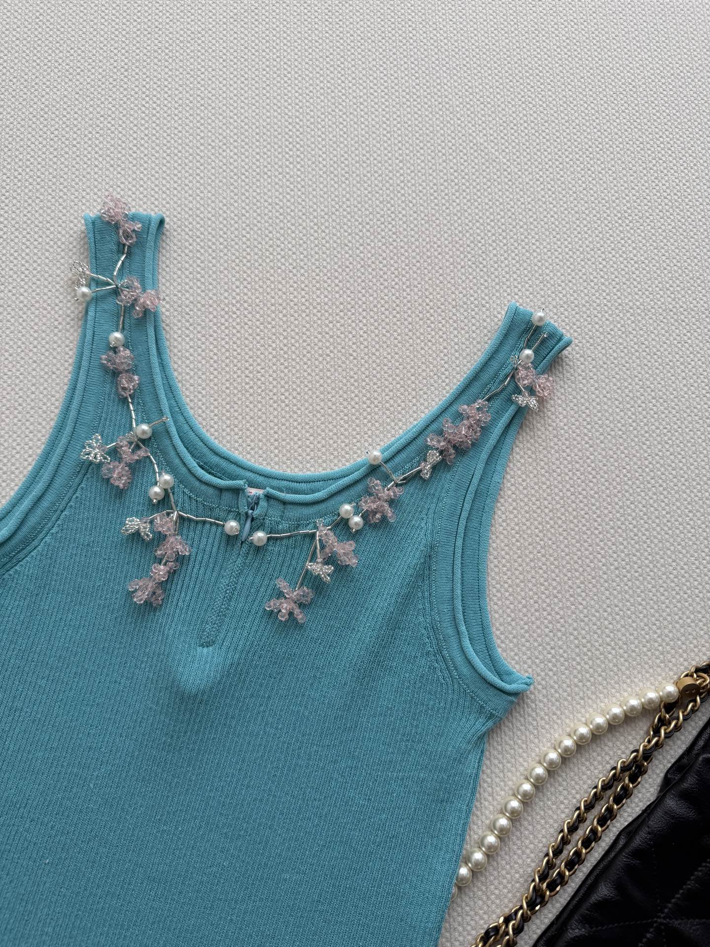 CHANEL 26S KNIT SLEEVELESS TOP STYLE 1187