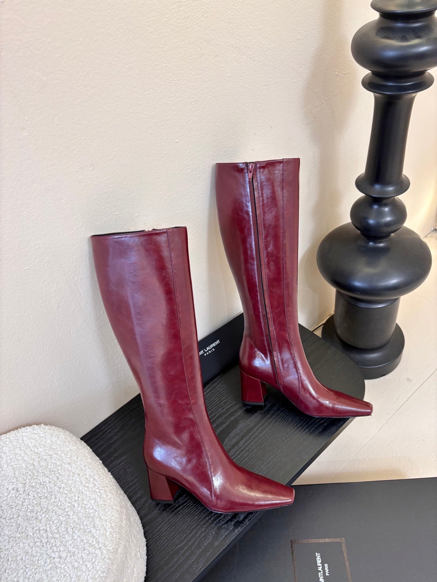 YSL 26S KNEE-HIGH HEELED BOOTS IN DARK RED SHINY CALFSKIN
