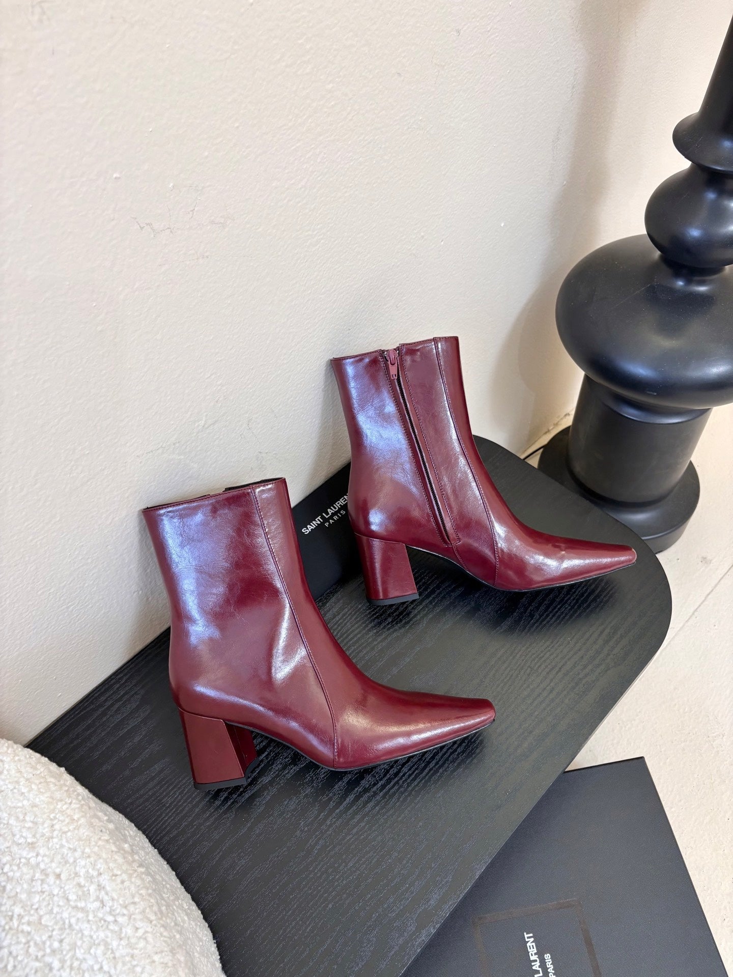 YSL 26S HEELED ANKLE BOOTS IN DARK RED SHINY CALFSKIN