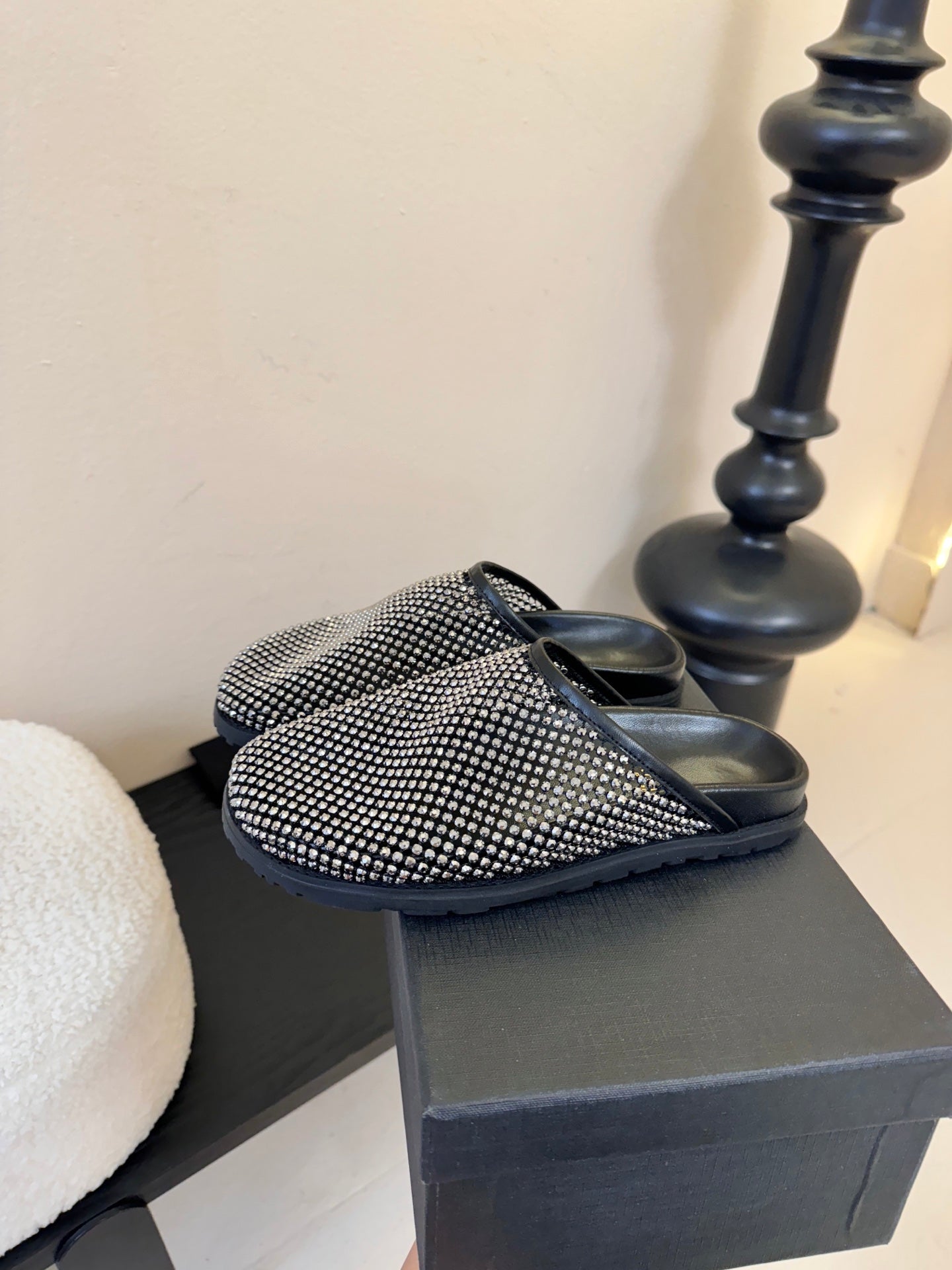 YSL 26S MESH MULES IN BLACK CALFSKIN AND WITH RHINESTONES