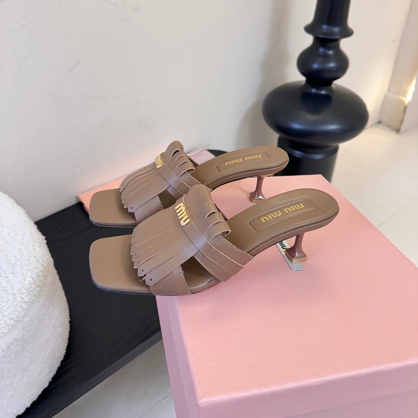 MIUMIU 26S HIGH-HEEL SANDALS 40MM IN BROWN CALFSKIN