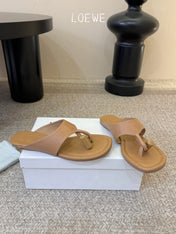 LOEWE 26S TOGGLE FLAT SANDAL IN TAN BROWN CALFSKIN