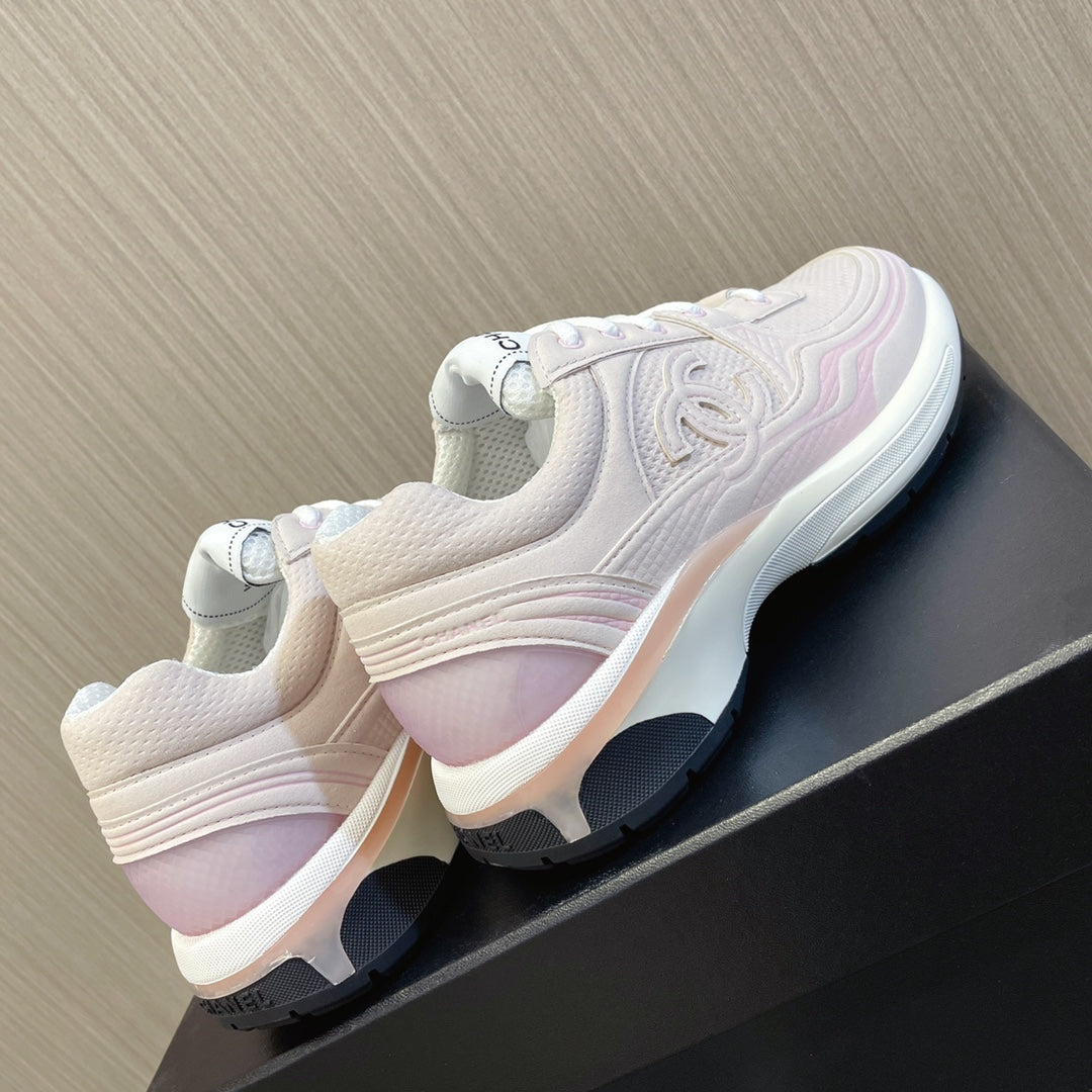 CHANEL 26S SNEAKER 35 MM IN LIGHT PINK MESH AND CALFSKIN LOW TOP