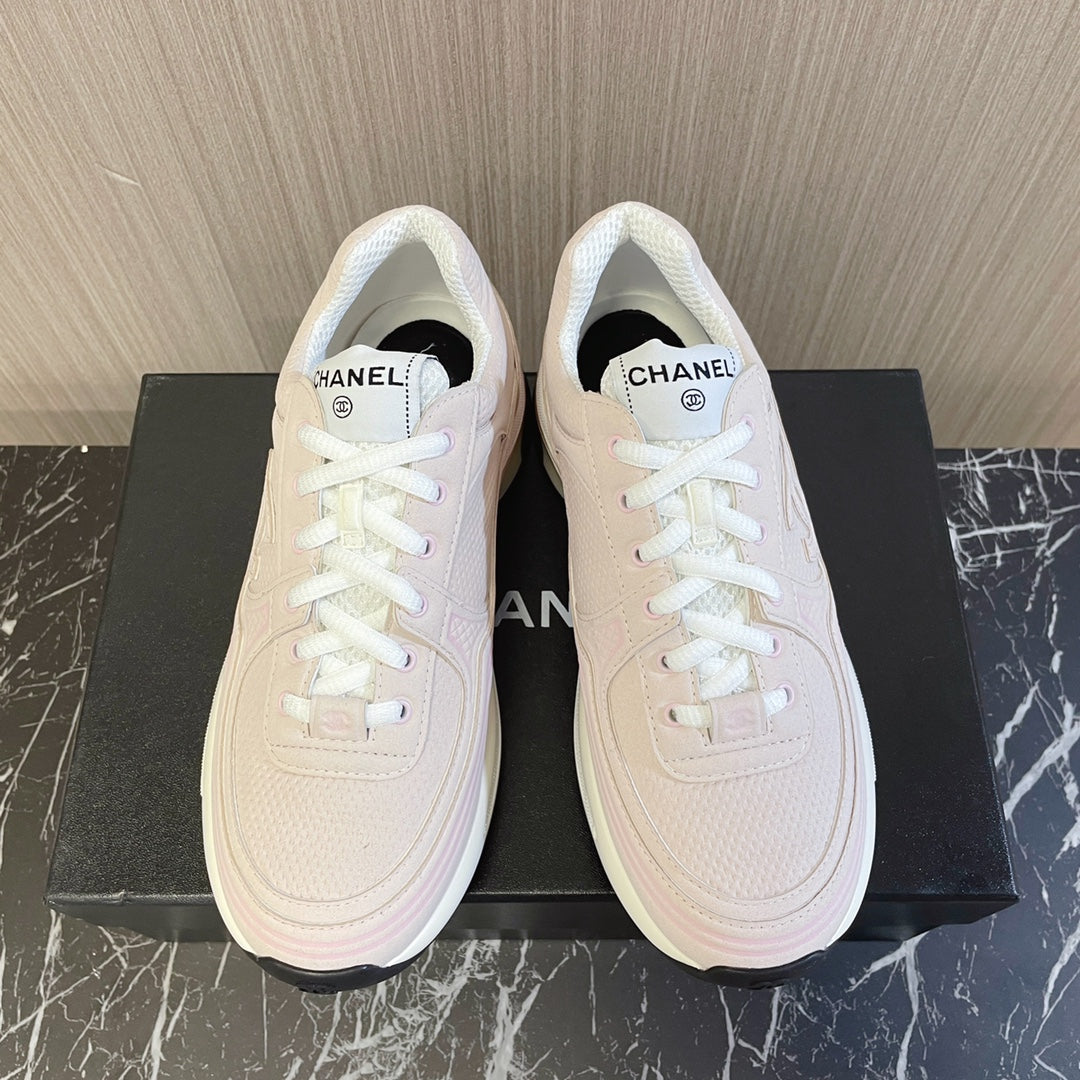 CHANEL 26S SNEAKER 35 MM IN LIGHT PINK MESH AND CALFSKIN LOW TOP