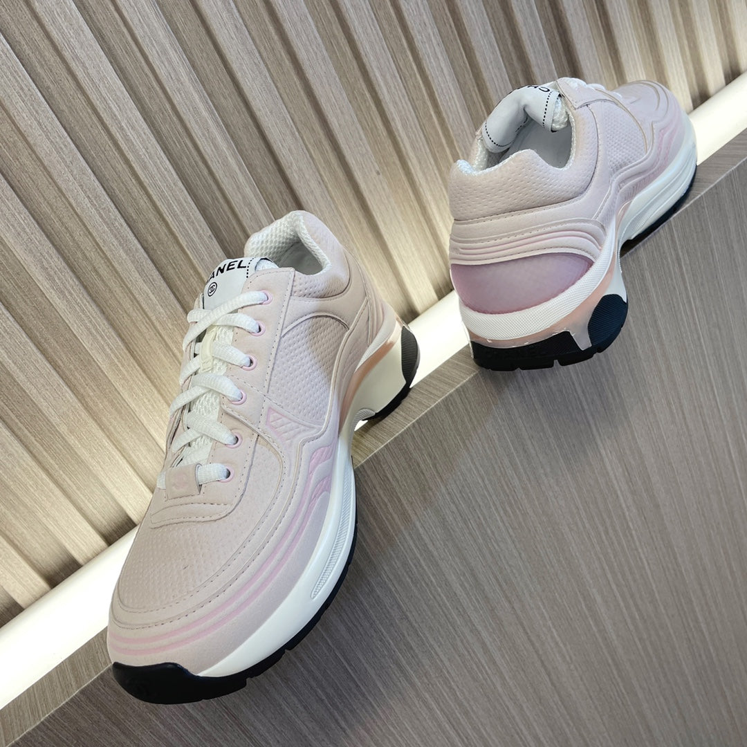 CHANEL 26S SNEAKER 35 MM IN LIGHT PINK MESH AND CALFSKIN LOW TOP