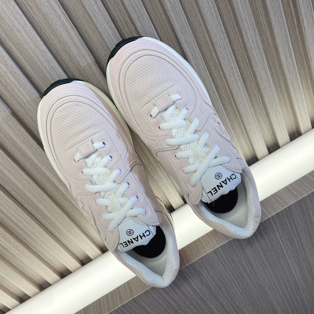 CHANEL 26S SNEAKER 35 MM IN LIGHT PINK MESH AND CALFSKIN LOW TOP