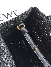 LOEWE 25S WE FONT TOTE BAG 24 IN BLACK RAFFIA FIBER