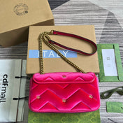 GG MARMONT MEDIUM 26 BAG IN BRIGHT PINK VELVET