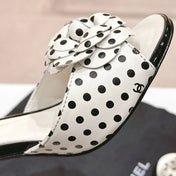 Double C New Camellia High Heel White/Black caro