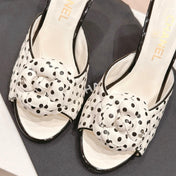 Double C New Camellia High Heel White/Black caro