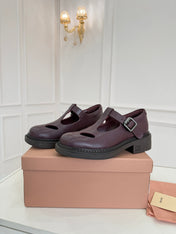 MIUMIU 26S SANDAL 35MM IN DARK RED BROWN CALFSKIN WITH STYLIZED T-STRING