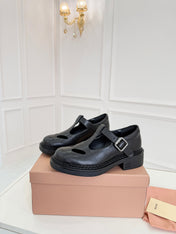 MIUMIU 26S SANDAL 35MM IN BLACK CALFSKIN WITH STYLIZED T-STRING