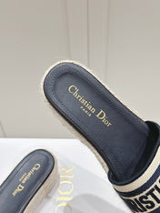 DWAY WEDGE SLIDES 45MM IN BLACK AND BEIGE FABRIC RAFFIA SOLE