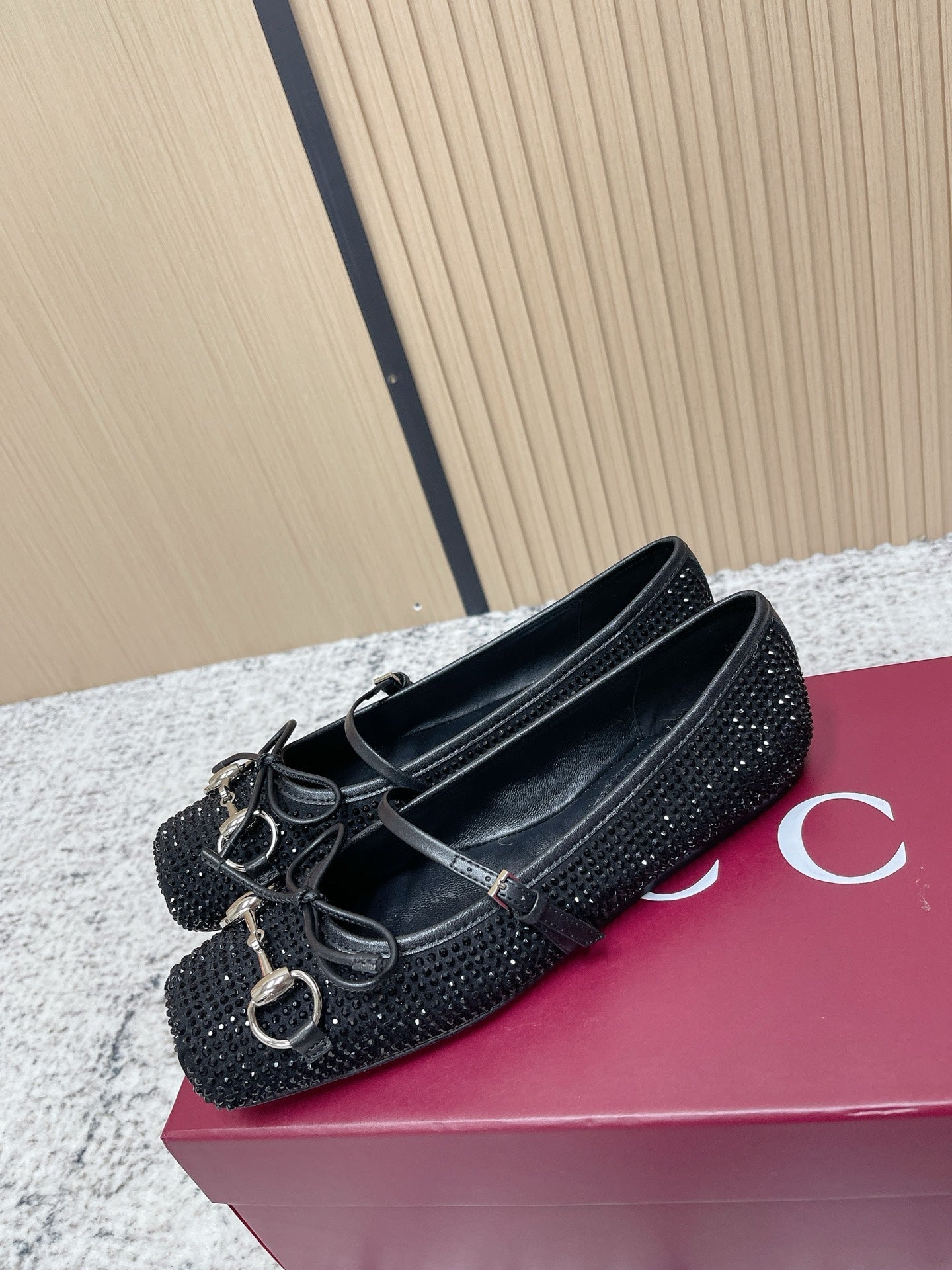 GUCCI 26S BALLET FLATS IN BLACK SUEDE WITH CRYSTALS