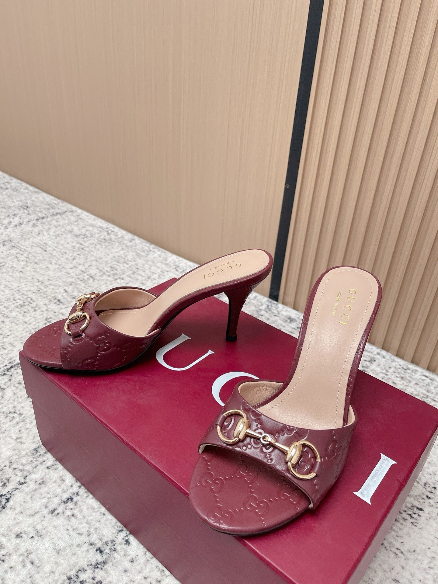 GUCCI 26S HIGH-HEEL SANDALS 85 MM IN DARK RED CALFSKIN