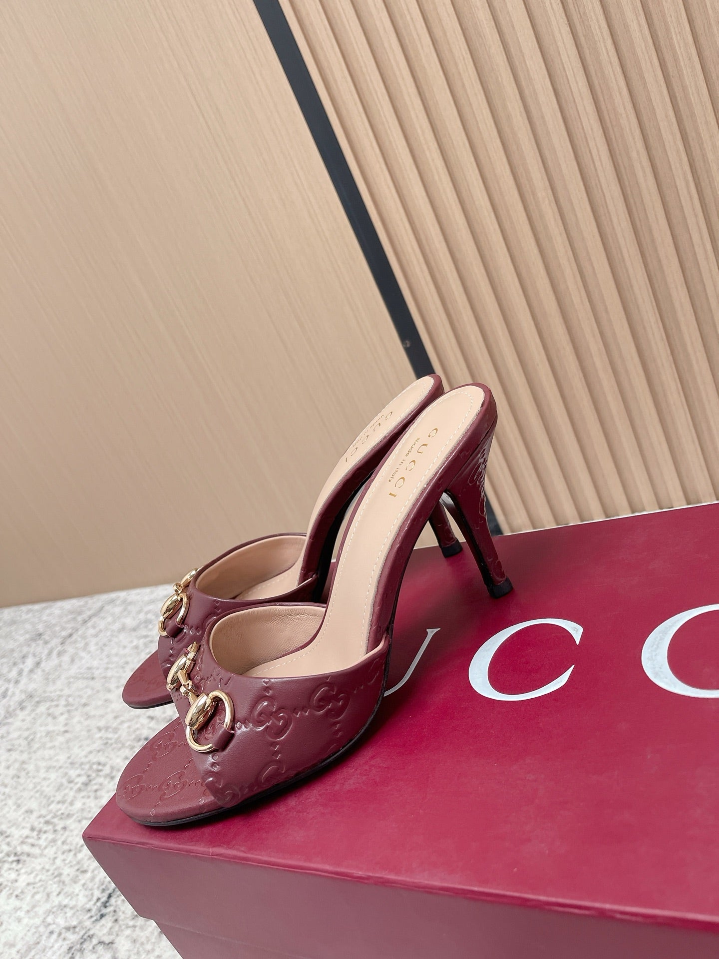 GUCCI 26S HIGH-HEEL SANDALS 85 MM IN DARK RED CALFSKIN