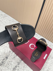 GUCCI 26S HORSEBIT MID-HEEL SANDALS IN BLACK CALFSKIN