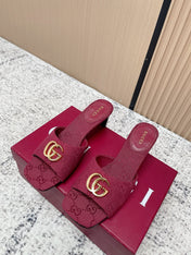 GUCCI 26S HIGH HEELS IN DARK RED CANVAS WITH GOLD HARDWARE