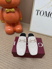 GUCCI 26S FLAT MULES IN OFF WHITE GG EMBOSSED SUEDE