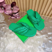 BOTTEGA VENETA 26S THONG SANDALS IN GREEN LAMBSKIN