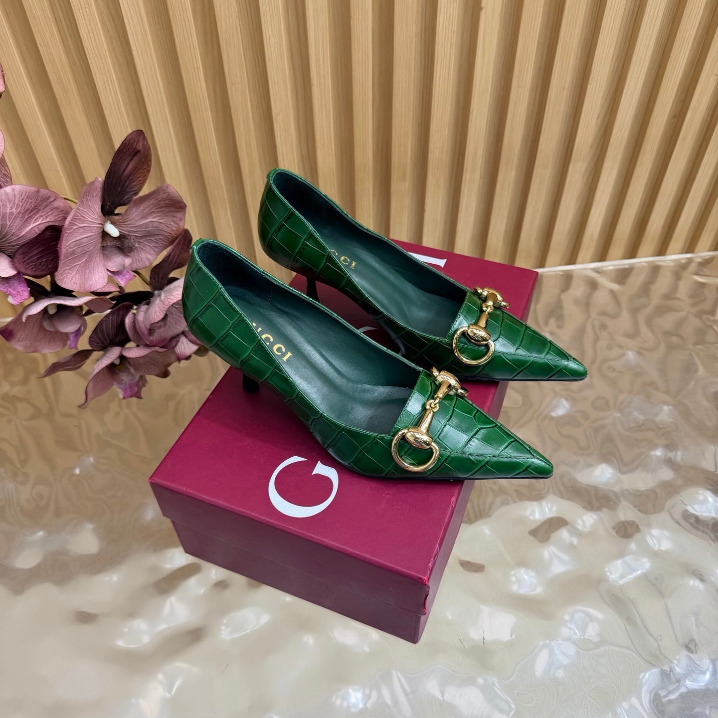 GUCCI 26S HIGH HEELS 65 MM IN DARK GREEN CROC EMBOSSED LEATHER