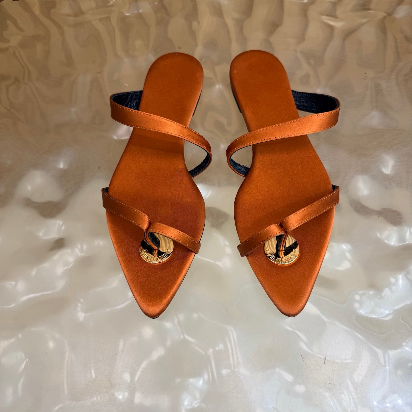 YSL 26S THONG SANDALS IN RUST BROWN FABRIC