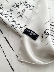 CHANEL 26S SCARF 90 IN SILK 311795