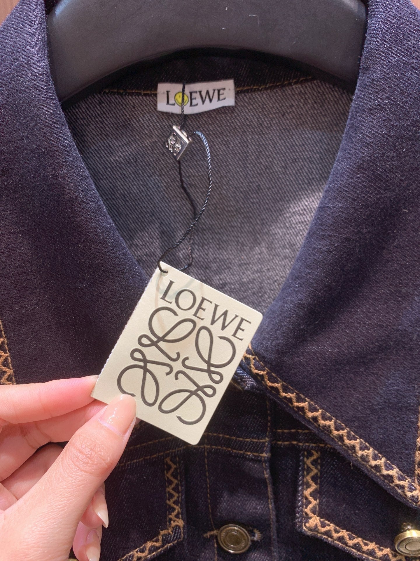 LOEWE SLEEVELESS TOP & DENIM SHORTS SET STYLE 72