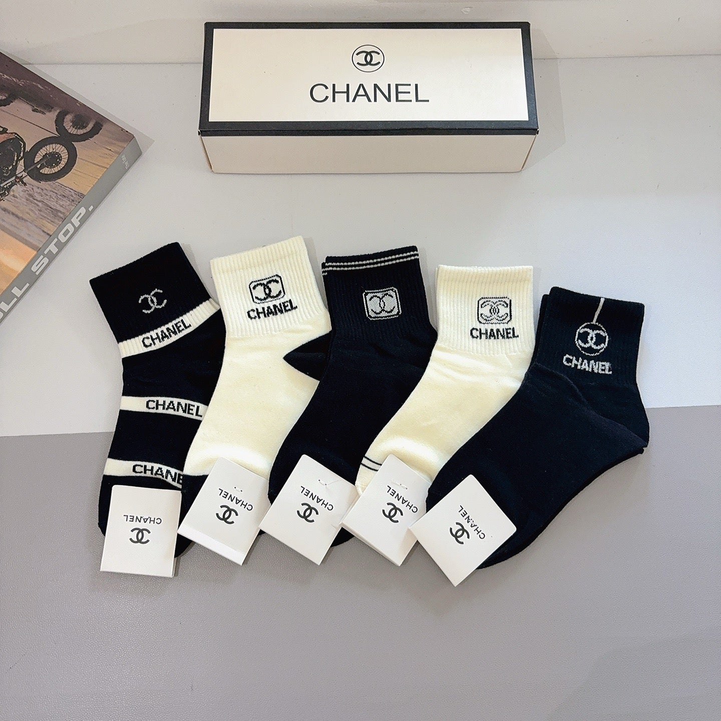 CHANEL 26S ANKLE SOCKS 412401 (1 BOX)