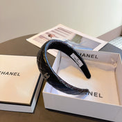 CHANEL 26S HEADBANDS IN BLACK QUILTED LAMBSKIN 505348