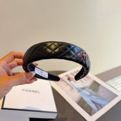 CHANEL 26S HEADBANDS IN BLACK QUILTED LAMBSKIN 505348
