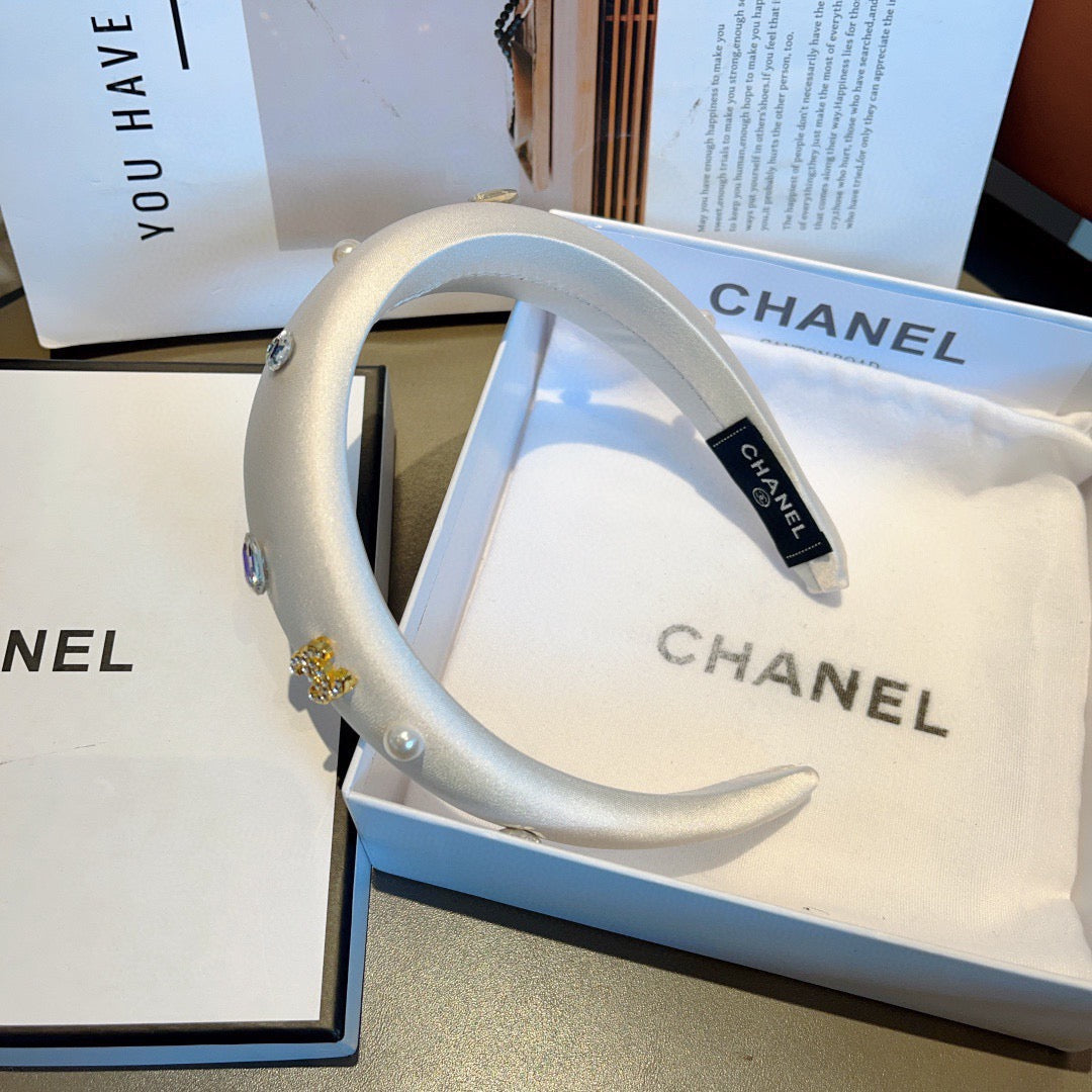 CHANEL 26S HEADBAND IN IVORY FABRIC 505241
