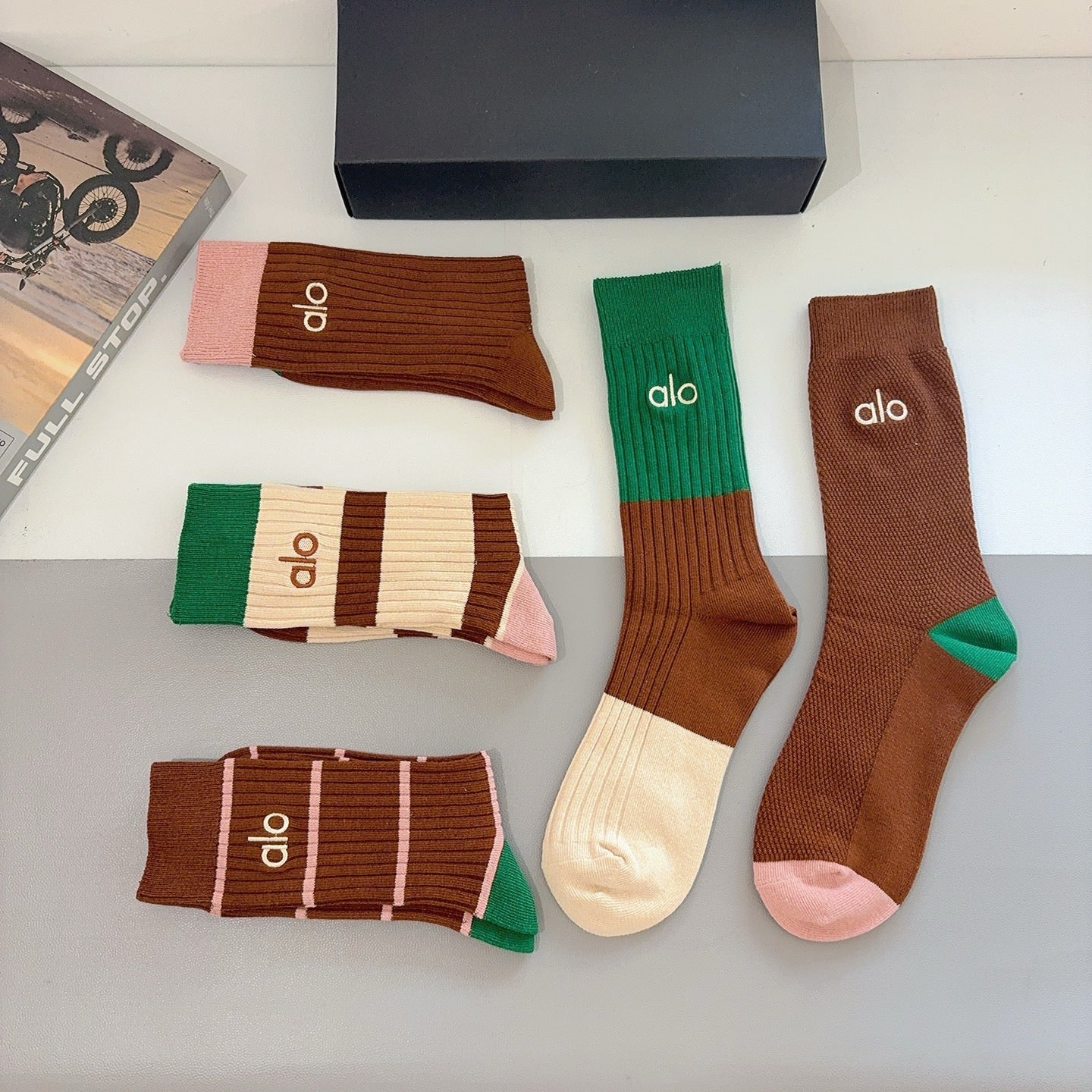 ALO 26S CREW SOCKS 423021 (1 BOX)