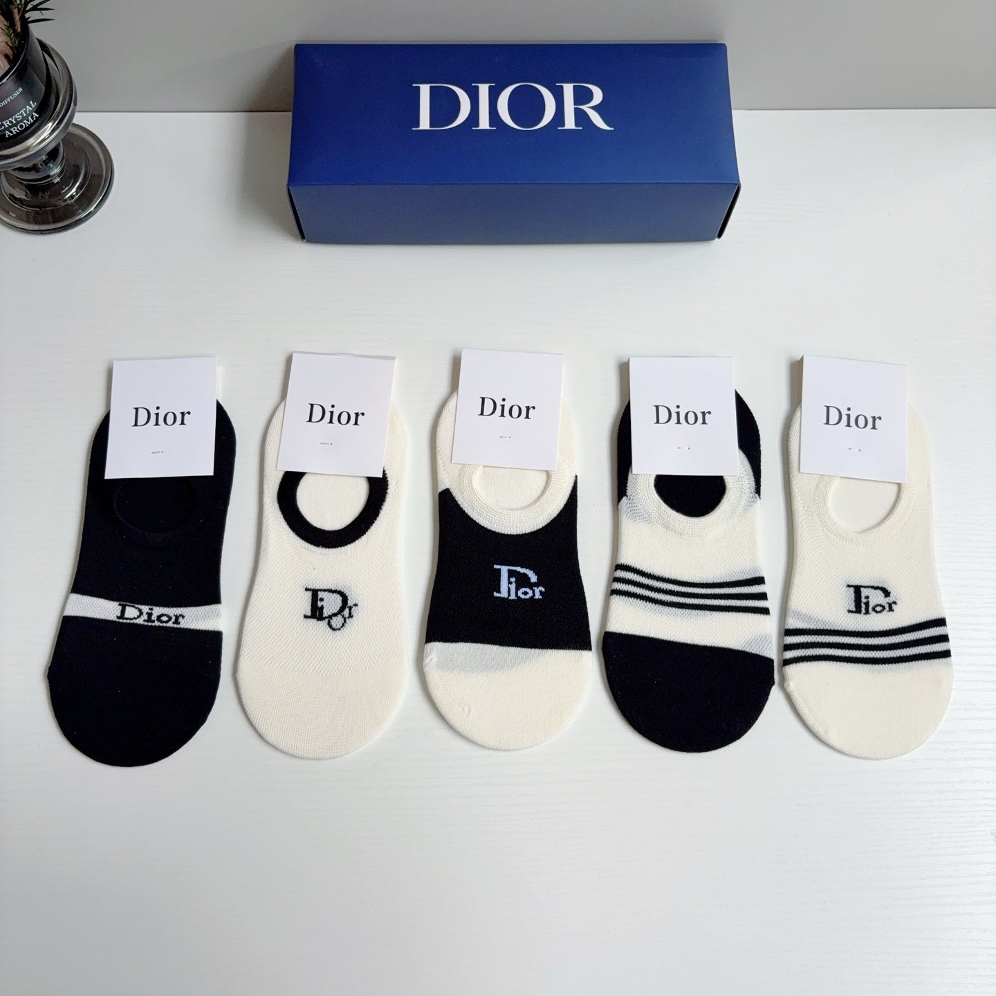 DIOR 26S NO-SHOW SOCKS 413893 (1 BOX)