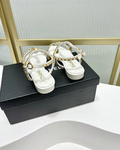 SANDALS PEARL CHAIN IN WHITE COWHIDE