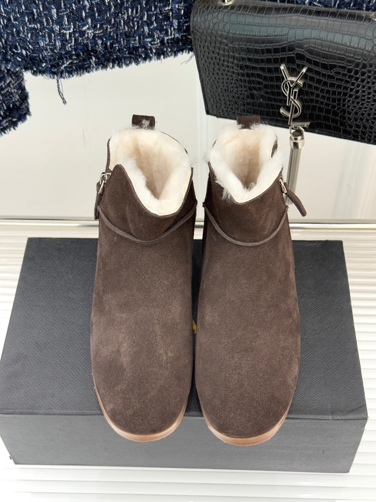 ALAIA 26S SNOW BOOTS IN DARK BROWN SUEDE AND WOOL