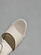 BLOCK HEEL SANDALS WHITE SHEEPSKIN