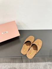 MIUMIU 26S MULE LOAFERS IN CARAMEL BROWN SUEDE LOGO