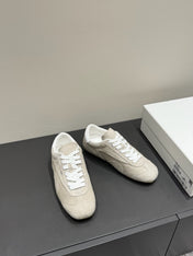 LACE-UP SNEAKER IN BEIGE SUEDE