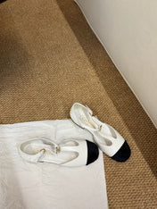 CHANEL 26S SLINGBACK SHOES IN WHITE CALFSKIN AND SUEDE GOLD HARDWARE