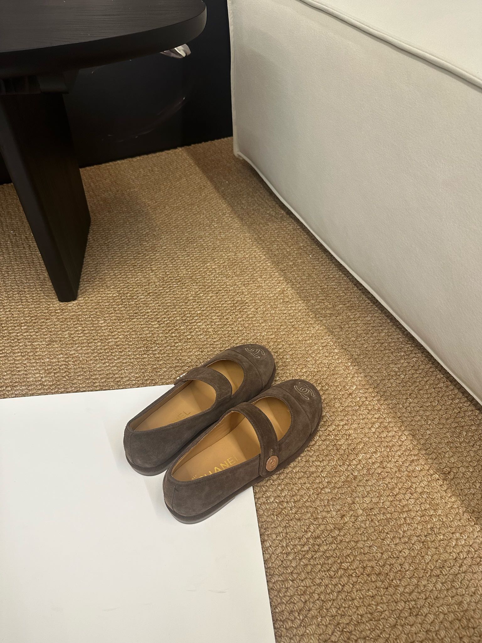 CHANEL 26S MARY JANE FLATS IN BROWN SUEDE CC LOGO