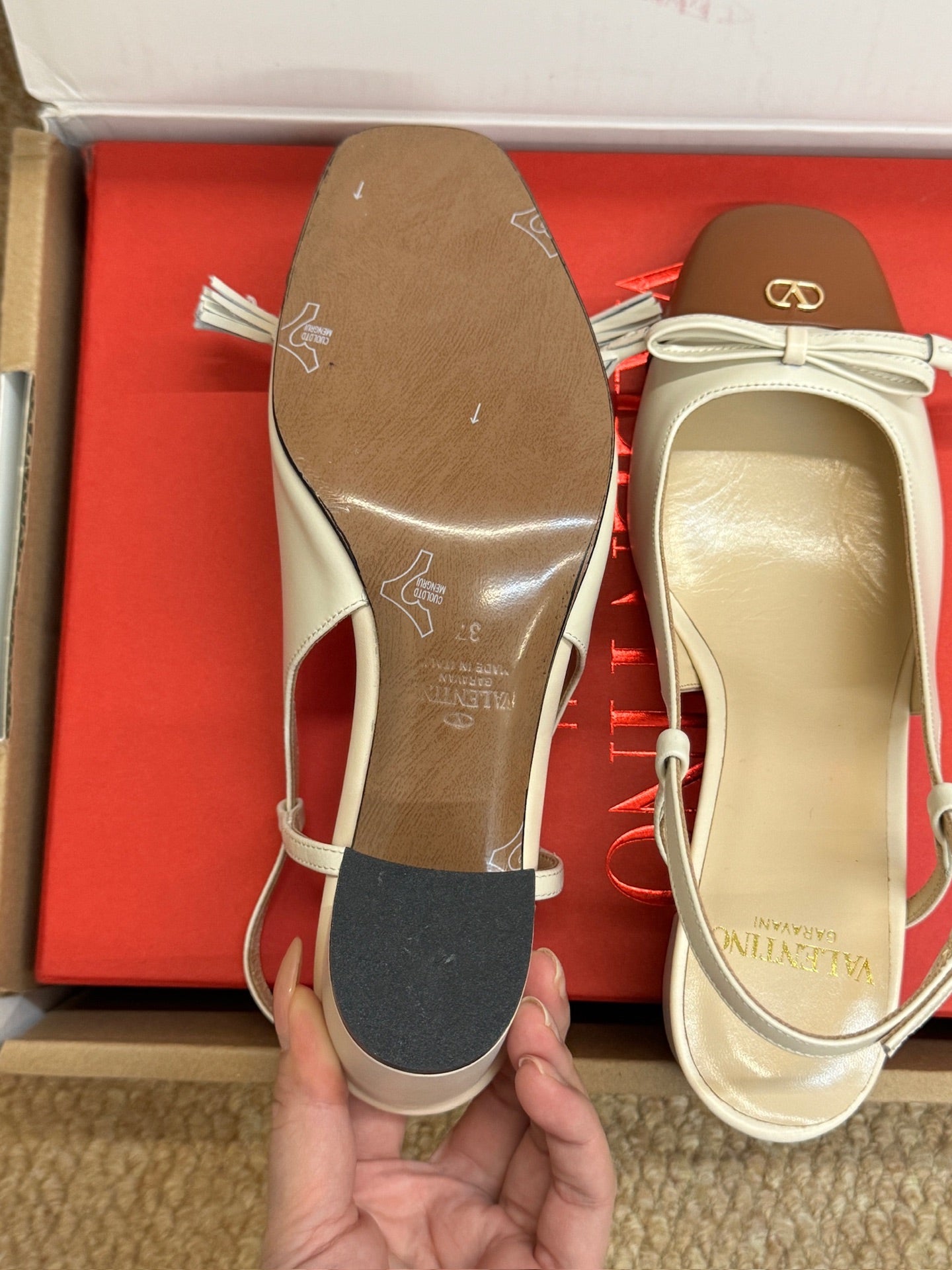 VALENTINO 26S HIGH HEEL SLINGBACKS IN BROWN AND CREAM WHITE CALFSKIN