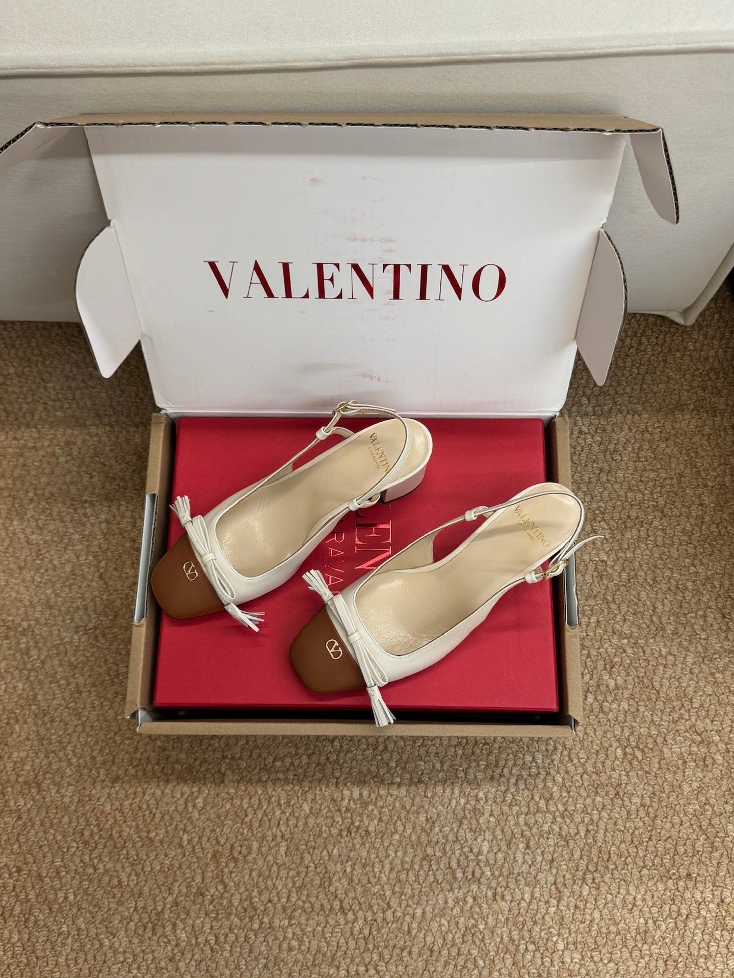 VALENTINO 26S HIGH HEEL SLINGBACKS IN BROWN AND CREAM WHITE CALFSKIN