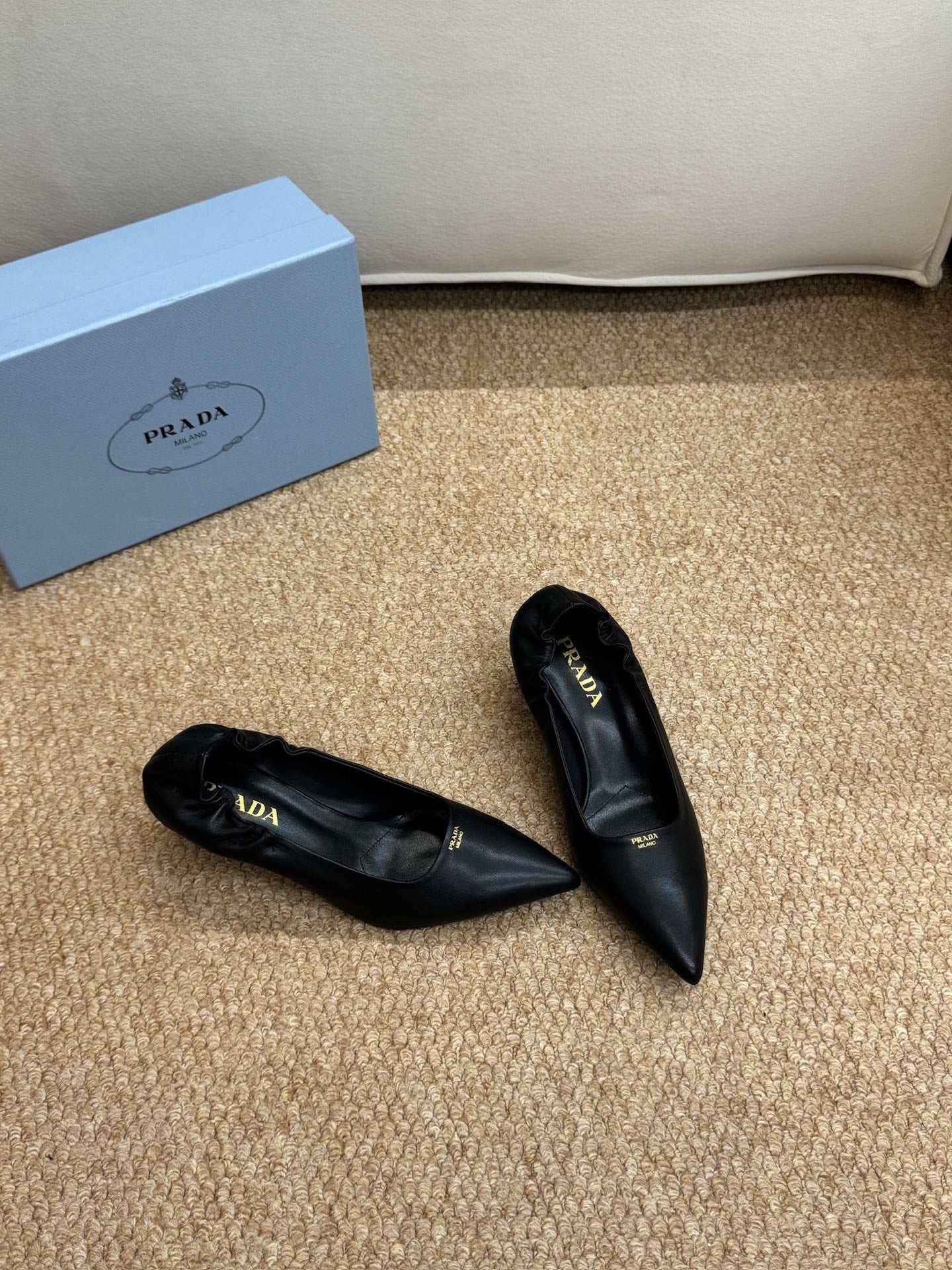 PRADA 26S POINTED TOE PUMPS 50MM IN BLACK CALFSKIN