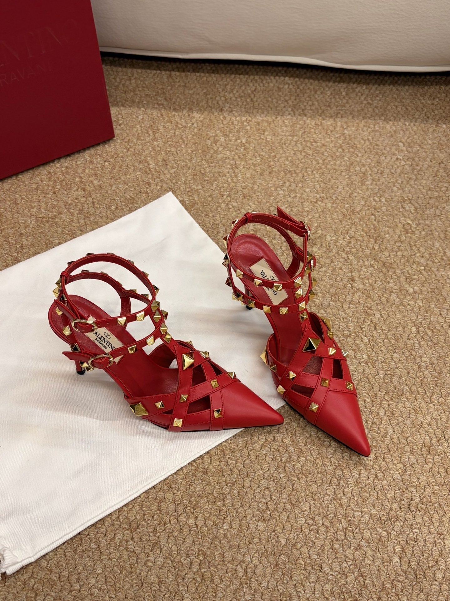 VALENTINO 26S OCKSTUD HEELS IN RED CALFSKIN