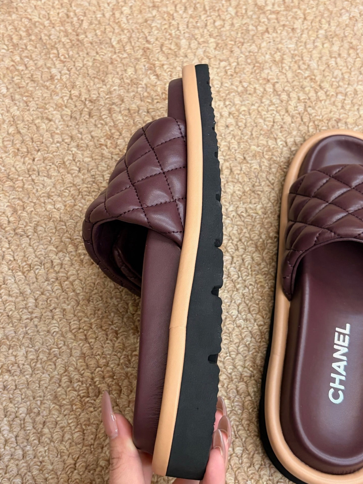 CHANEL 26S SLIDE SANDALS IN BURGUNDY RED QUILTED CALFSKIN SILVER HARDWARE