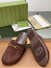 GG HORSEBIT MULE IN CHOCOLATE BROWN EMBOSSED SUEDE AND SHEEPSKIN LINING