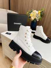 SHORT BOOTS IN WHITE TWEED AND BLACK CALFSKIN