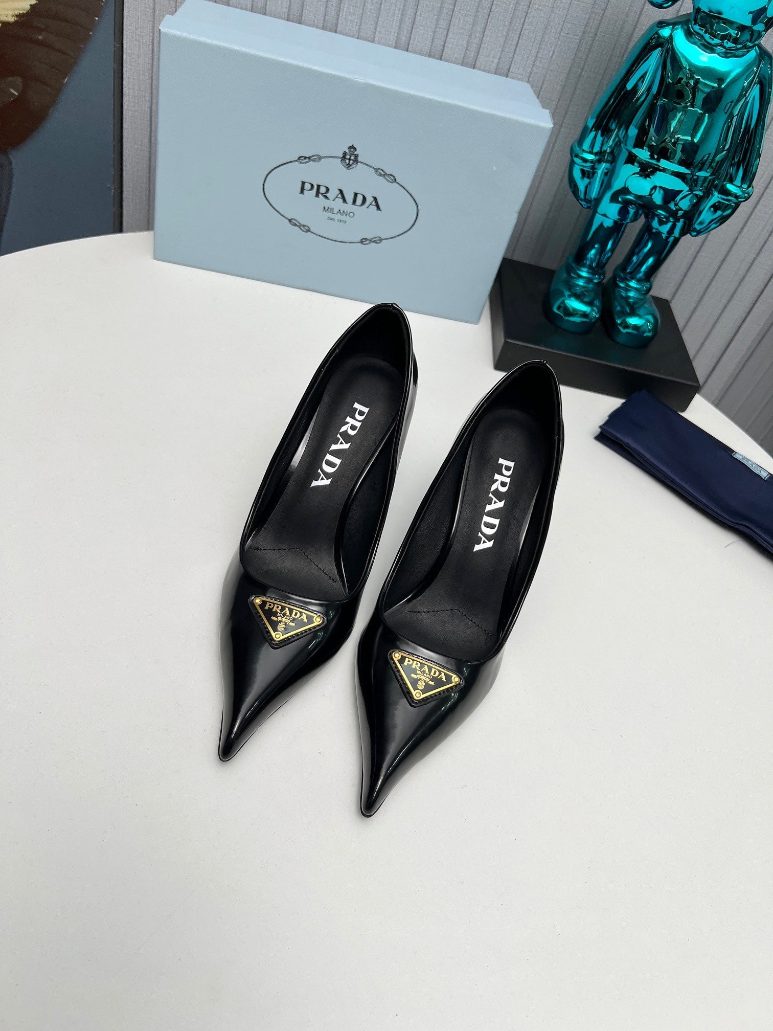PRADA 26S POINTED TOE PUMPS STILETTO HEEL 80MM IN BLACK SHINE CALFSKIN