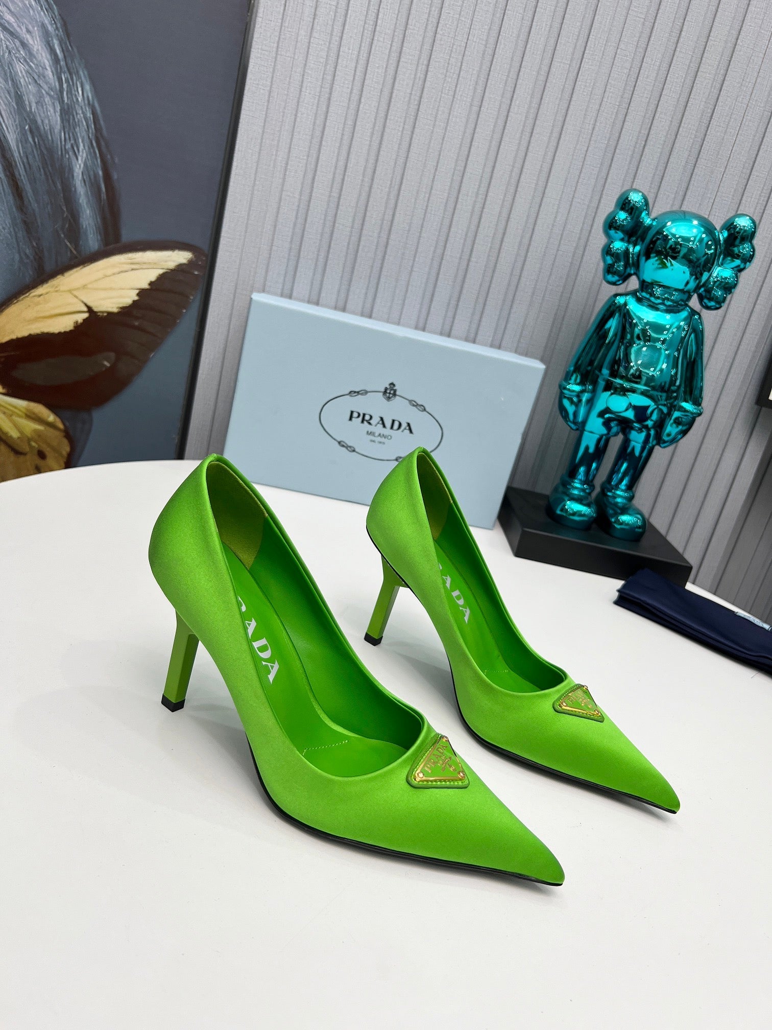 PRADA 26S POINTED TOE PUMPS STILETTO HEEL 80MM IN LIME GREEN SATIN